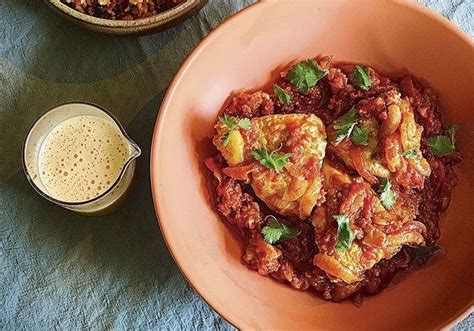 Soupe de poulet au riz et à lavocat citron vert et coriandre pour 4