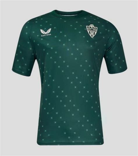 U D Almer A Femenino Away Kit