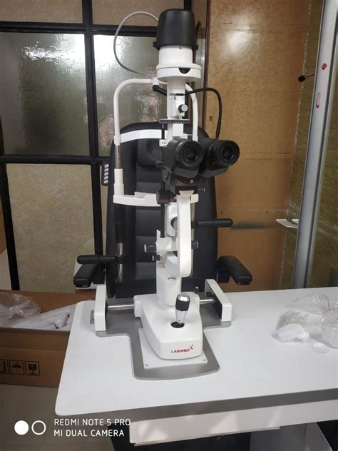 LABOMED 3 STEP MAGNIFICATION HEAD STICK TYPE At Rs 80000 Piece Slit