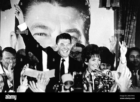 11/8/1966 Ronald Reagan and Nancy Reagan at Victory celebration for ...