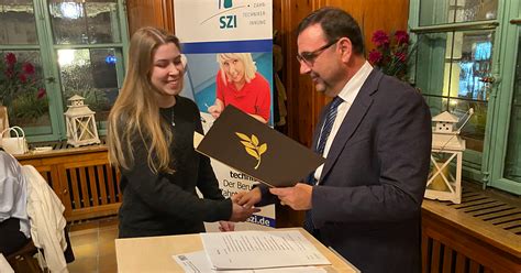 Angelina Quell Gewinnt Wettbewerb Im Zahntechniker Handwerk