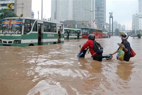 Tips Dan Langkah Mencegah Banjir Saat Musim Hujan Lakukan 10 Langkah