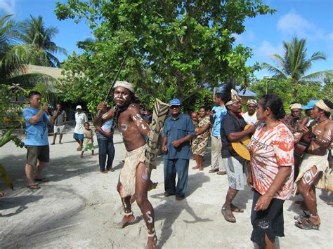 Asrinya Arborek Kampung Wisata Di Raja Ampat