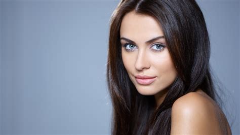 Women Natalia Siwiec Blue Eyes Simple Background Brunette Hd