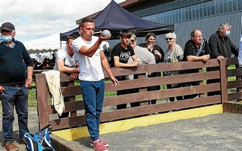 Soixante Quatorze Doublettes Au Concours De Boules De Ploubezre Le