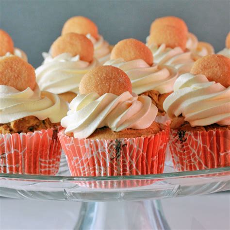 Easy 2 Ingredient Pumpkin Cupcakes With Cake Mix