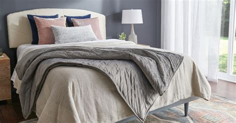 Queen Bed Blanket Shop