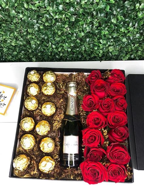 Box Luxo Rosas Chandon Ferrero Rocher Cestas Amare Cestas De