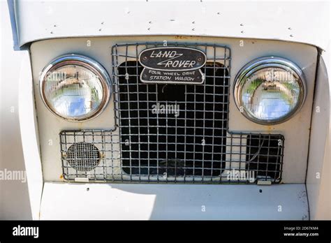 Land Rover Series Ii Station Wagon Hi Res Stock Photography And Images