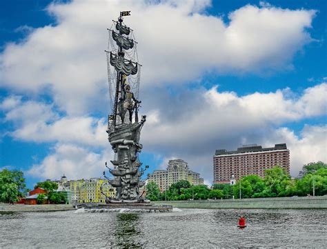 The Peter the Great Statue | is a 98-metre-high monument to … | Flickr