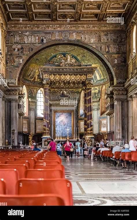 Interior view of the Papal Basilica of Saint Mary Major Stock Photo - Alamy