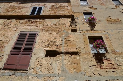 Old Facade In Pienza Richard Mortel Flickr