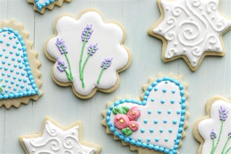 What Is Royal Icing And How Do You Make It Sugar Cookie Royal