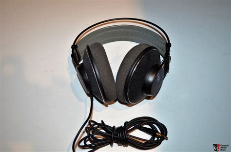 AKG K500 Headphones For Sale - Canuck Audio Mart