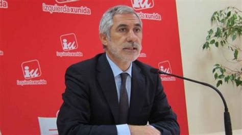 Gaspar Llamazares vuelve a la política candidato con Izquierda Unida a