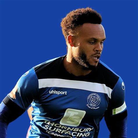 Aaron Amadi Holloway Chippenham Town Fc