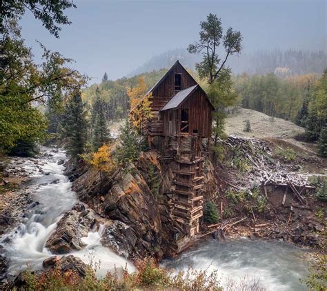 Cabaña junto al río rompecabezas en línea