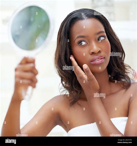 Women Looking In Mirror Hi Res Stock Photography And Images Alamy