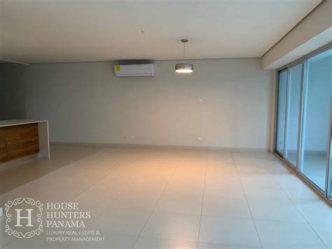 Se Vende Apartamento En Park Side Costa Del Este Ciudad De Panama HHP