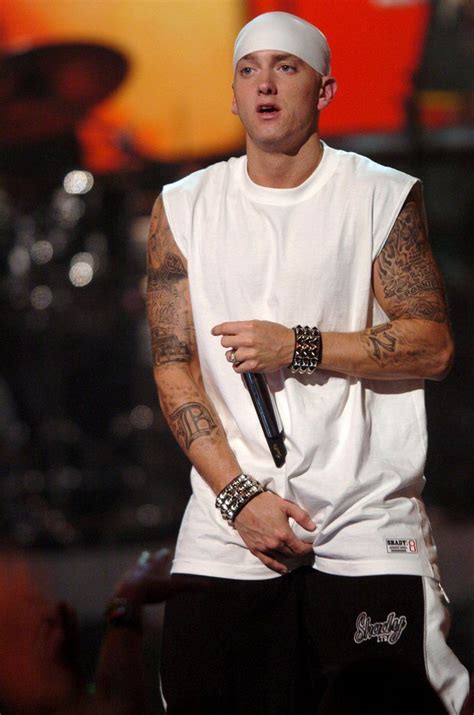 He Put His Arms On Display At The Mtv Movie Awards In June 2004 Lose