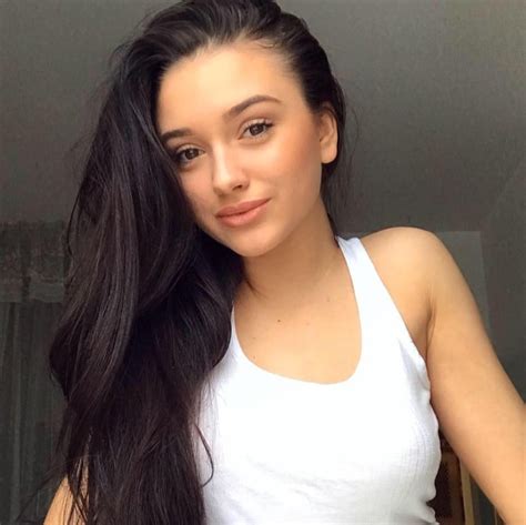Image of Elleonora Ladychenko