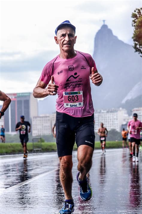 Atleta de Pomerode participa da 25ª Meia Maratona Internacional do Rio