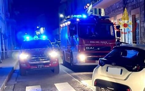 Auto Contro Il Muro Di Unabitazione Due Morti In Sardegna Uno Di