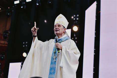 Bispo Do Brooklyn Dom Robert Brennan Celebra Santa Missa No Cjs