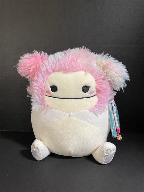 Squishmallow 7 5 Zaylee White Bigfoot W Custom Hand Made Beaded I Love