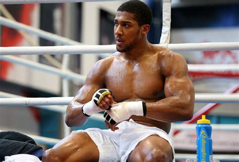 Anthony Joshua D Voile Ses Talents De Footballeur Vid O