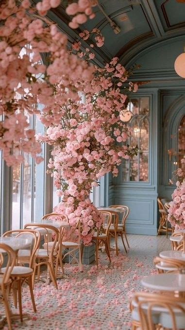 Pin By Ebrahim Saban On Flowers Flower Shop Interiors Cafe Interior