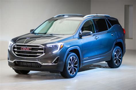 2018 Chevrolet Equinox Vs 2018 Gmc Terrain Compare Cars