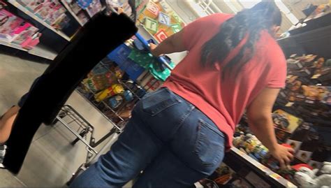 Latina Milfs Ass Fills Out Her Jeans Nicely Upshots Video Tight