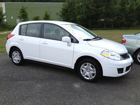 Nissan Versa Hatch Photo Gallery 212