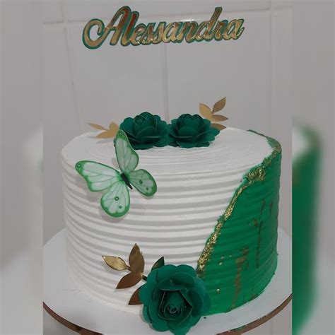 Bolo Cachep Floral Verde E Branco