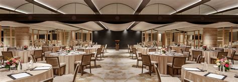 Atrium Ballroom at PARKROYAL COLLECTION Marina Bay - Hotel in in ...