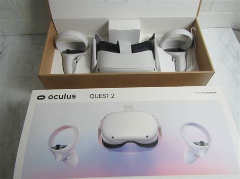 【目立った傷や汚れなし】 美品 Oculus Quest2 オキュラスクエスト2 64gb Vrゲーミングヘッドセット 爆安 1円スタート