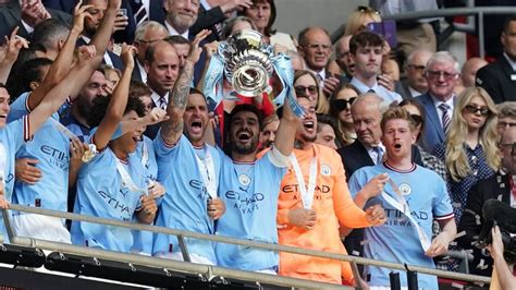 Manchester City Beat Manchester United To Lift Fa Cup And Close In On