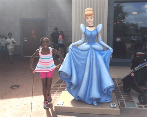 How To Do Disney World With A Princess Lover Real Mom Recs