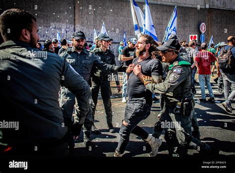 Tel Aviv Israel 16th Mar 2023 Israeli Police Officers Arrest An