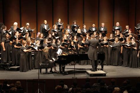 Choral concert brings multiple choirs together | The American River Current