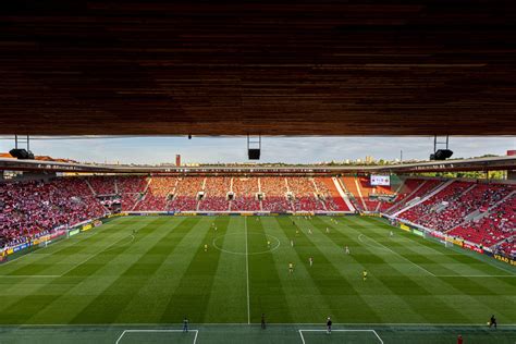 Фортуна Арена Football stadiums