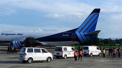 Evakuasi Korban Pesawat Sam Air Yang Jatuh Di Papua Pegunungan Tempo Co