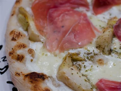 Pizza L Artichaut Et Au Jambon Serrano Recette Par Piratage Culinaire