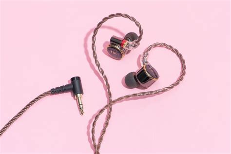 Best Wired Earbuds 2024 With Mic Grata Sherye