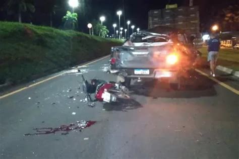 Motociclista Morre Ao Colidir Contra Hilux Que Havia Acabado De Bater