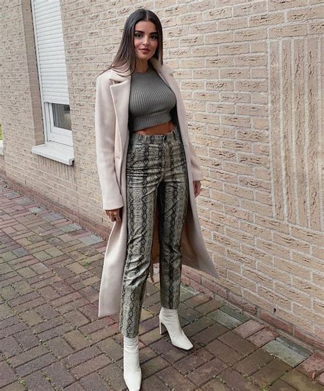 Rüya Celik on Instagram Fall Winter Autumn Trench Coat Outfits