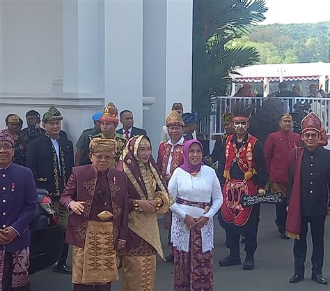 Wapres Ma Ruf Amin Pakai Baju Adat Padang Di Upacara Hut Ke Ri Ini