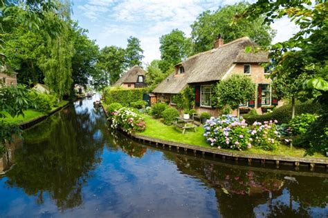 Giethoorn Que Hacer Que Ver Y Alojamiento Amsterdam Net