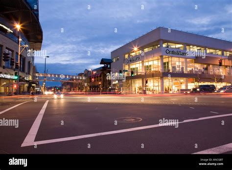 Bellevue Square Mall Hi Res Stock Photography And Images Alamy